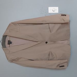 1 button beige blazer